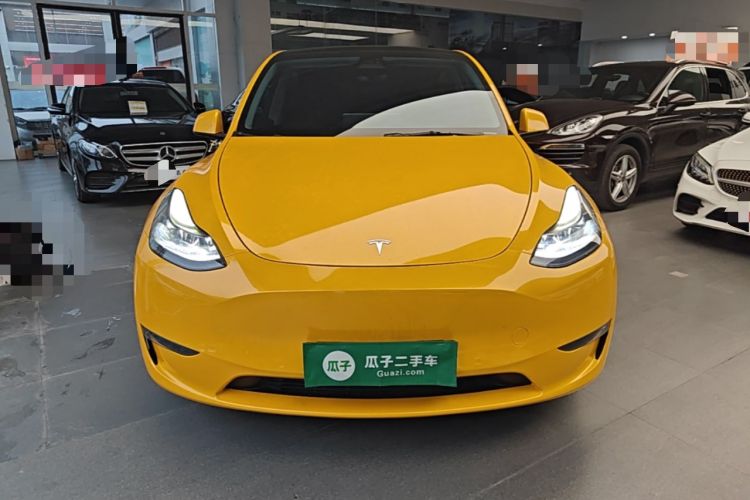 Tesla Model Y 2021 — 2
