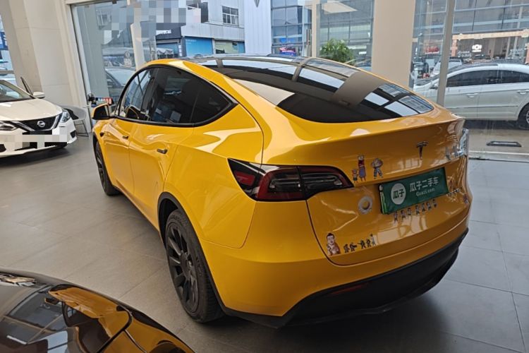 Tesla Model Y 2021 — 4