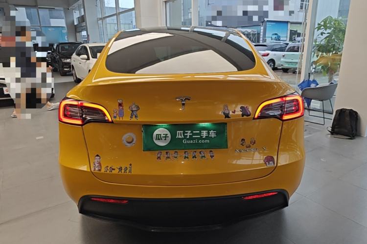 Tesla Model Y 2021 — 5