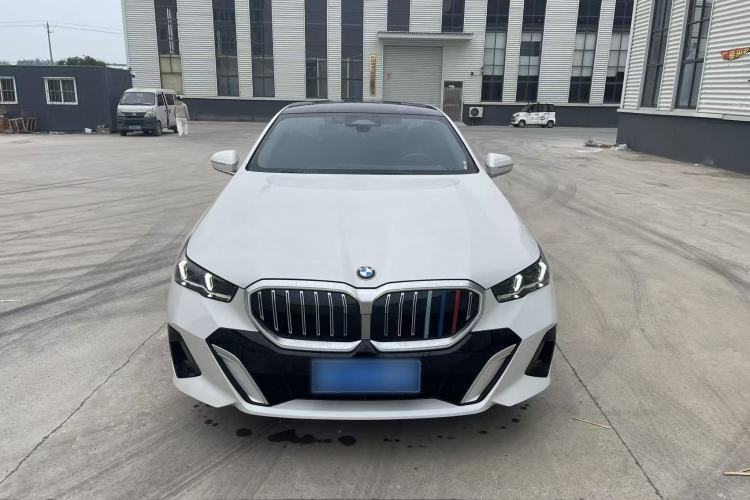 BMW 525Li 2024 — 2