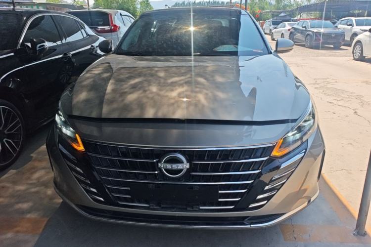 Nissan Altima 2022 — 2