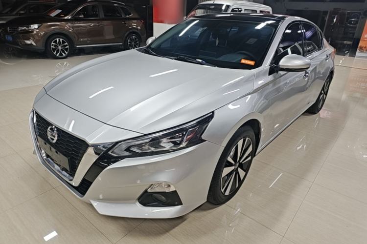 Nissan Altima 2021 — фото 1
