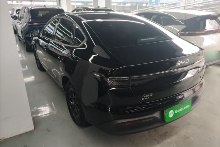 BYD Seal 05 DM-i 2025 — фото 4