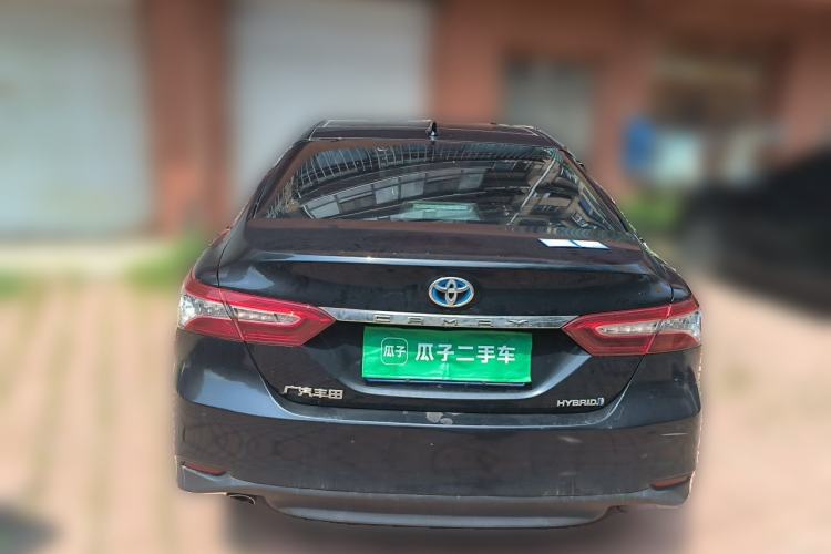 Toyota Camry 2021 — фото 3