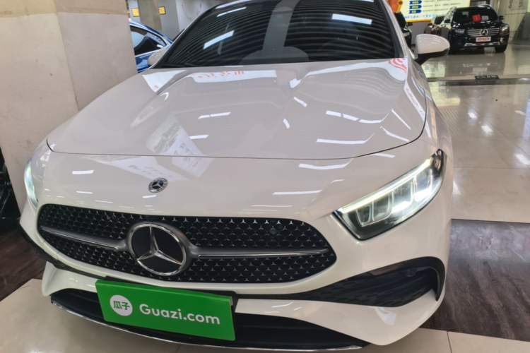 Mercedes-Benz A 200 L 2024 — 2