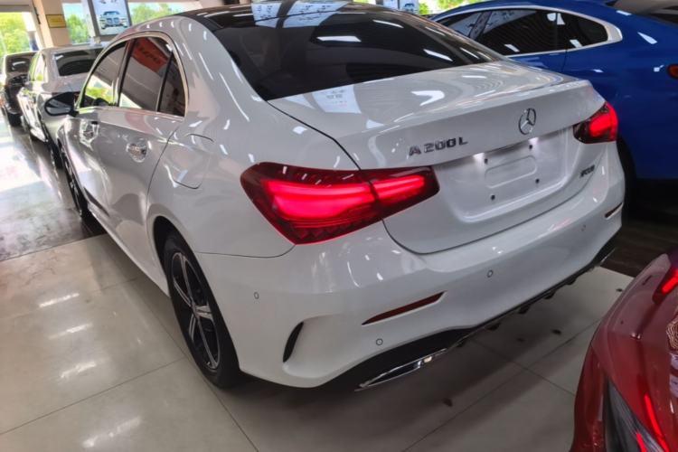 Mercedes-Benz A 200 L 2024 — 4
