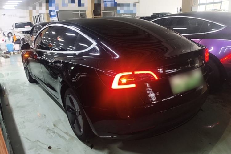 Tesla Model 3 2020 — 4
