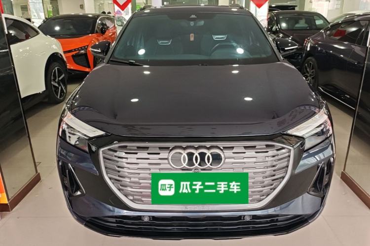 Audi Q4 e-tron 2023 — 2