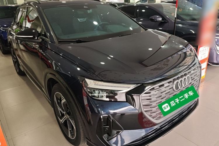 Audi Q4 e-tron 2023 — 3