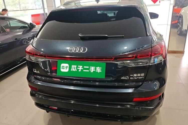 Audi Q4 e-tron 2023 — 5