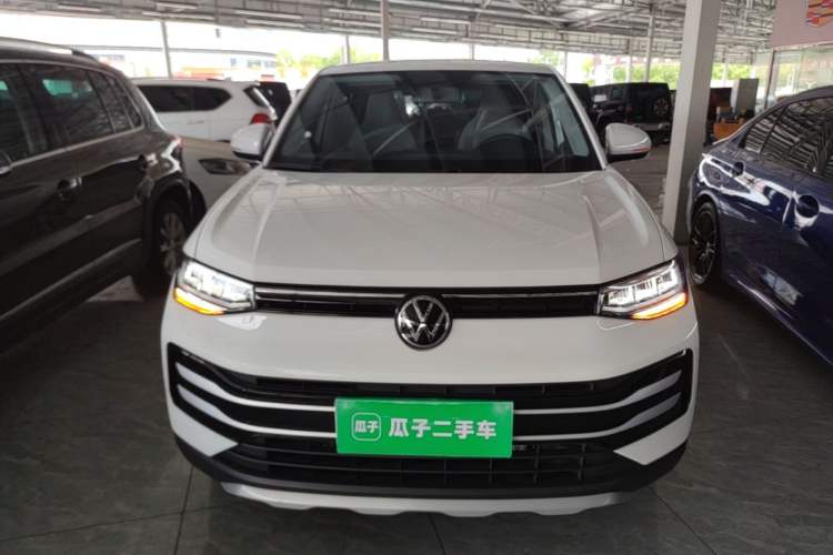 Volkswagen Tharu 2025 — 2
