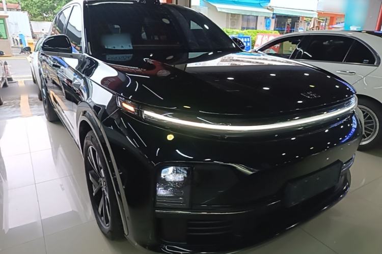 Li Auto L7 2023 — 3