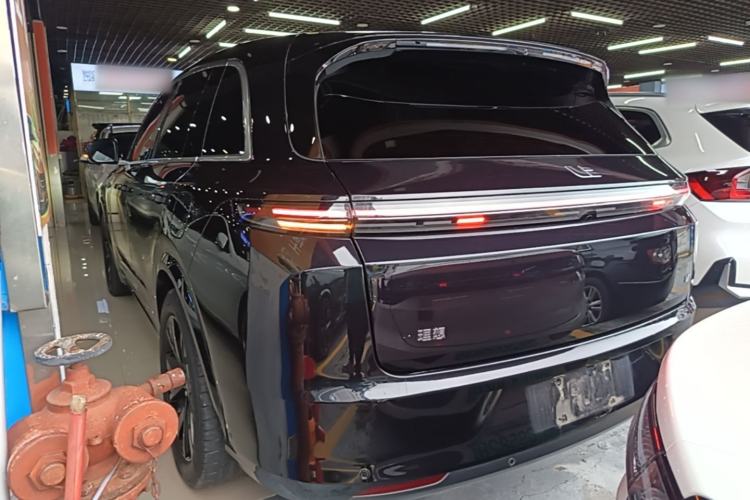 Li Auto L7 2023 — 4