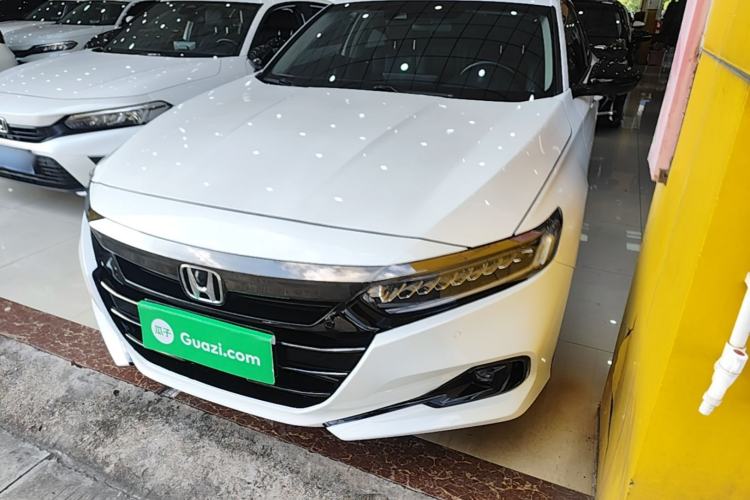 Honda Accord 2022 — фото 1