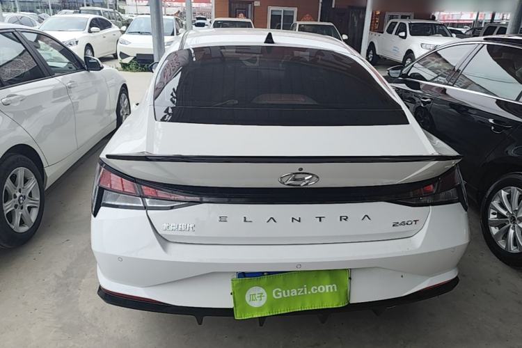 Hyundai Elantra 2021 — 5