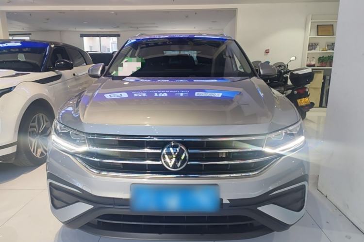 Volkswagen Tiguan L 2022 — фото 2