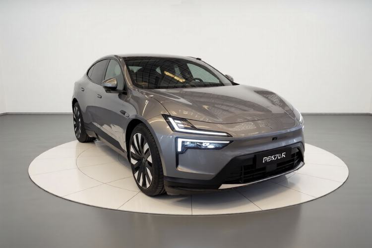 Polestar 4 2023 — 3