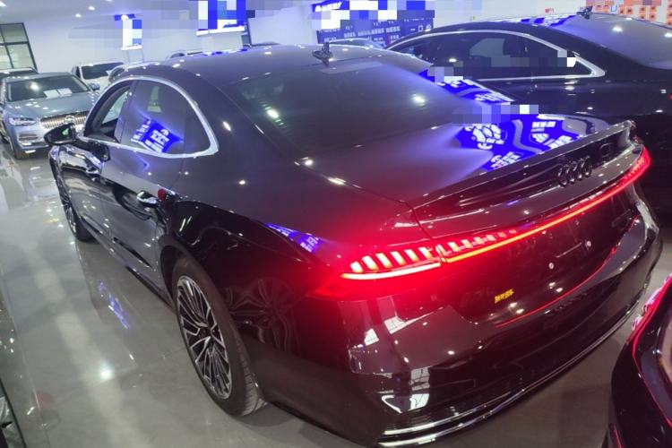 Audi A7L 2024 — 4