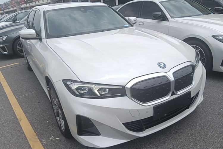 BMW i3 2022 — 3