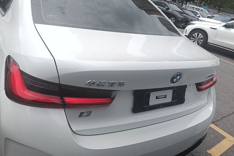 BMW i3 2022 — 5