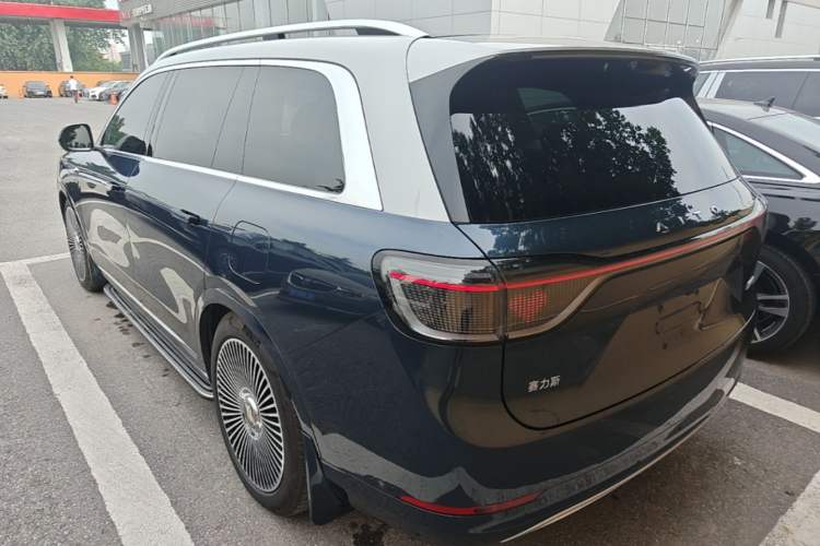 AITO M9 2024 — 4