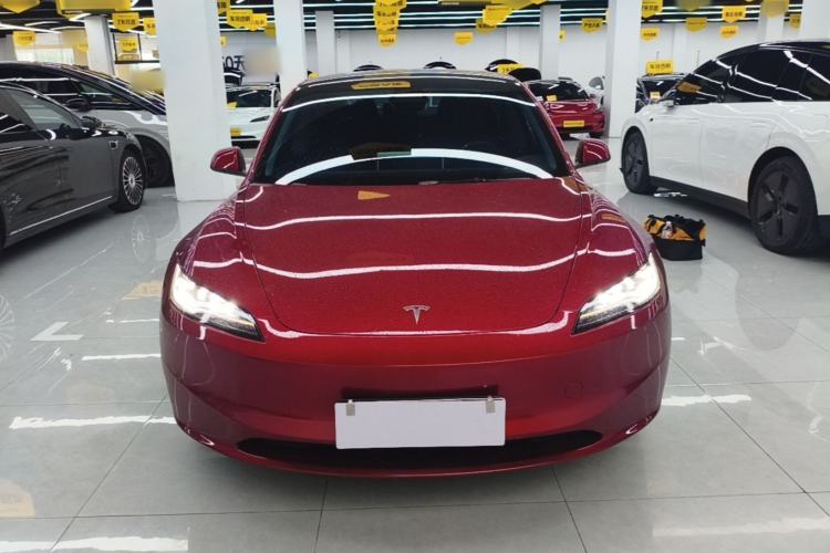 Tesla Model 3 2023 — 2
