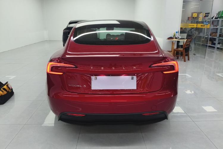 Tesla Model 3 2023 — 5