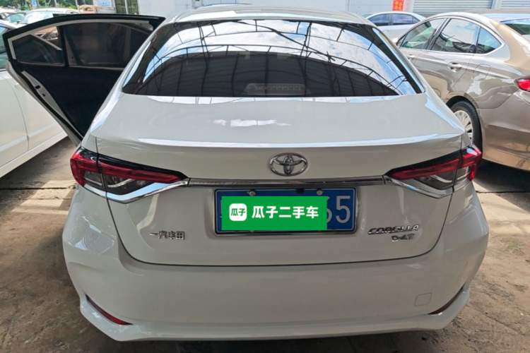 Toyota Corolla 2022 — 5