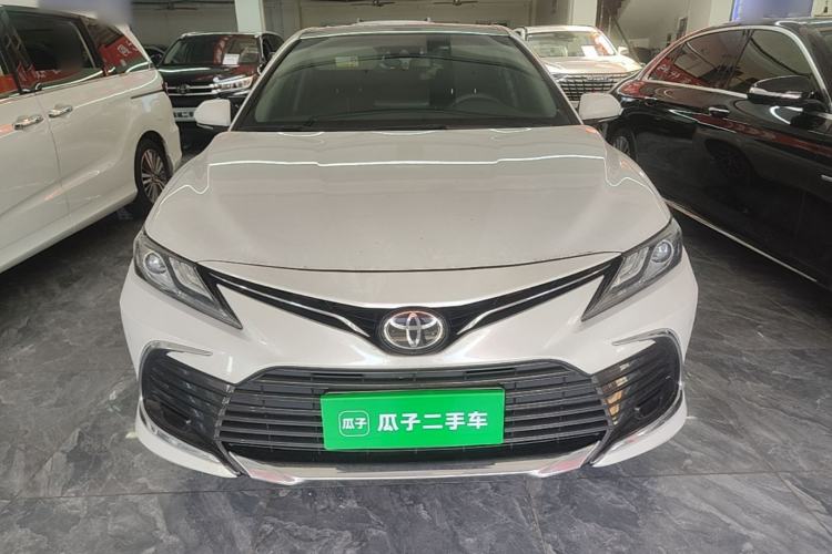 Toyota Camry 2023 — 2
