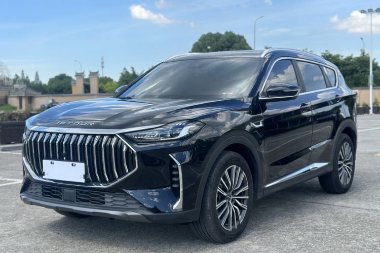 Jetour X70 Plus 2025 — фото 1