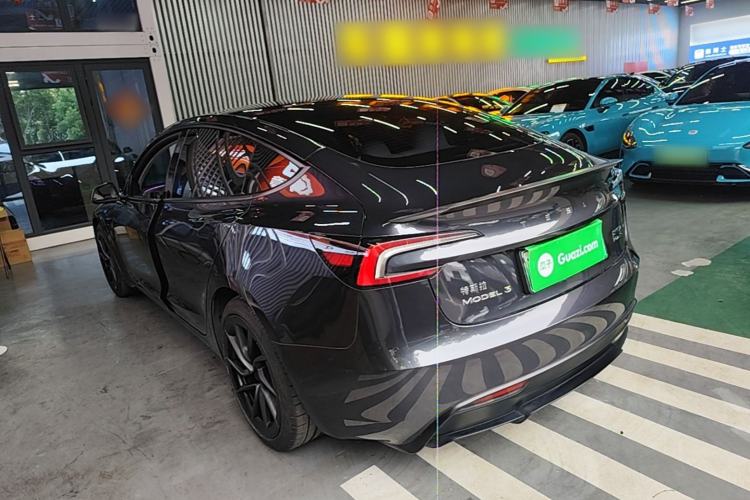 Tesla Model 3 2024 — 4