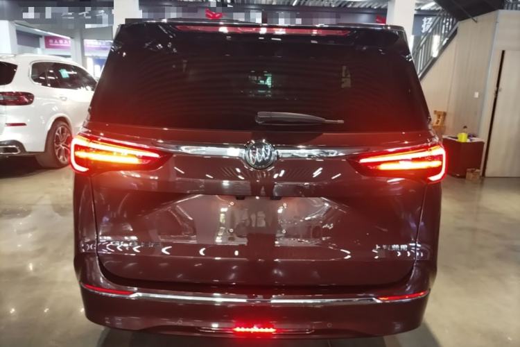 Buick GL8 2022 — 5