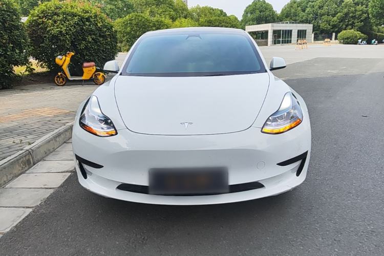 Tesla Model 3 2022 — 2