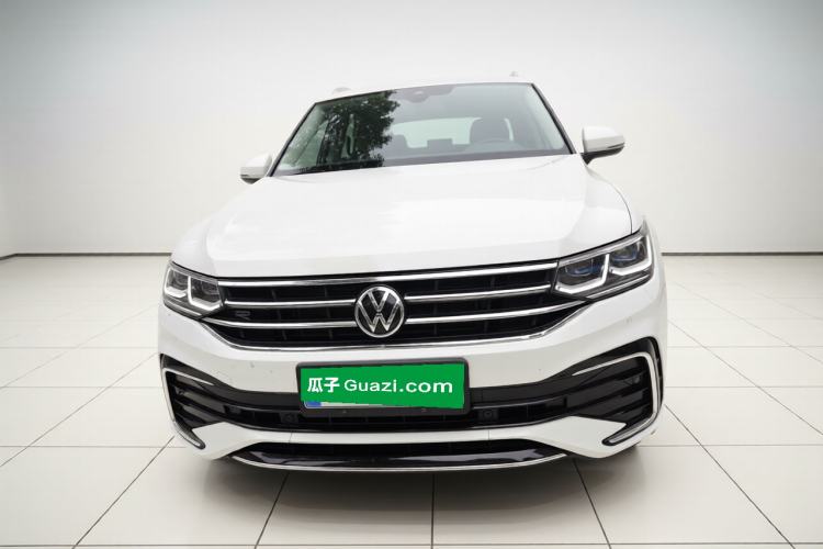 Volkswagen Tiguan L 2022 — 2