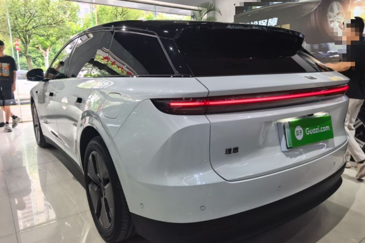 Li Auto i6 2025 — 4