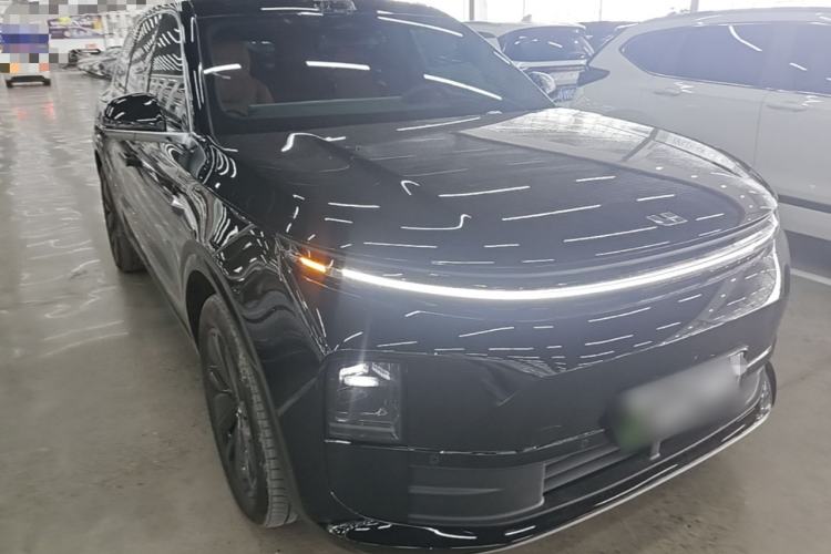 Li Auto L6 2025 — 3