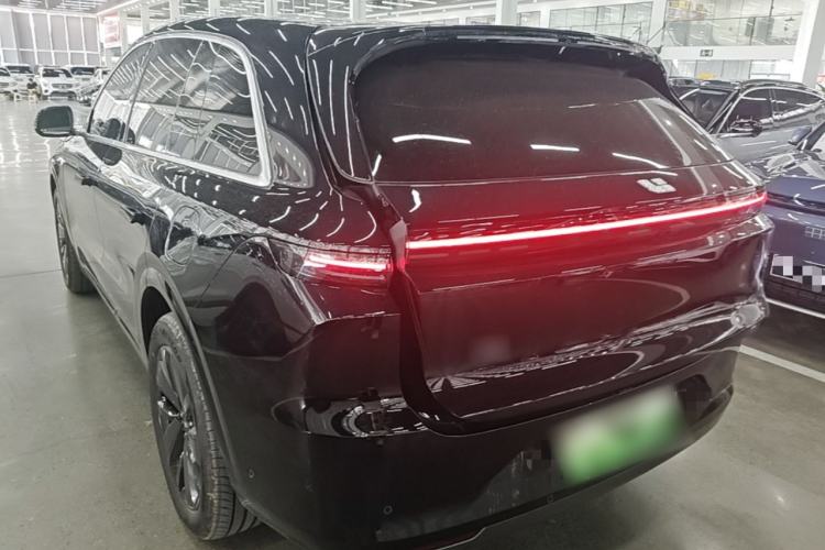 Li Auto L6 2025 — 4