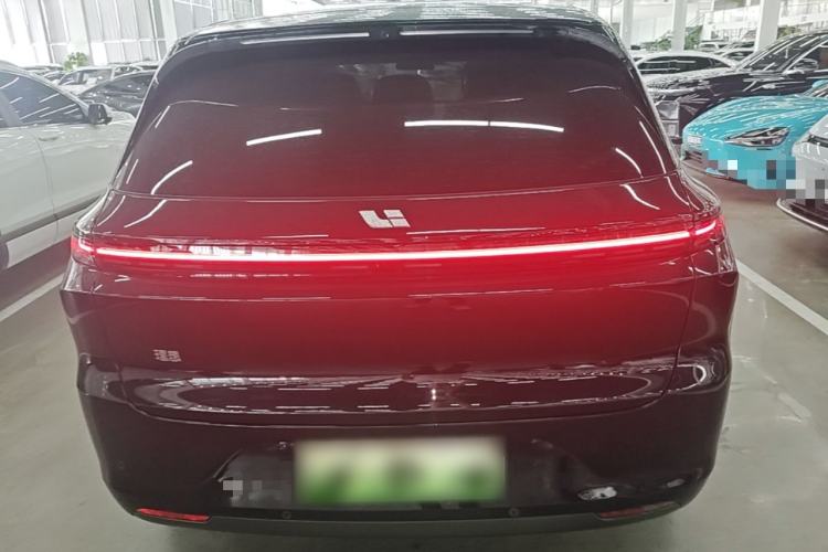 Li Auto L6 2025 — 5