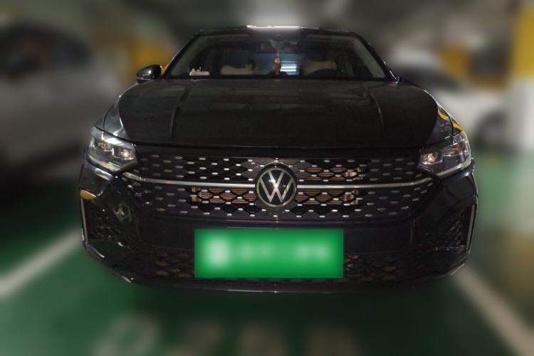 Volkswagen Lavida 2023 — 2
