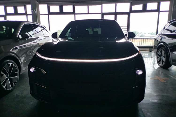 Li Auto L7 2024 — 2