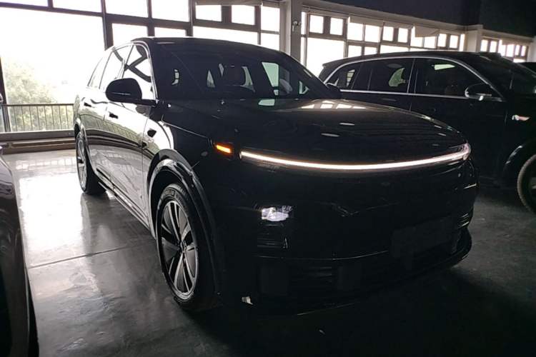 Li Auto L7 2024 — 3
