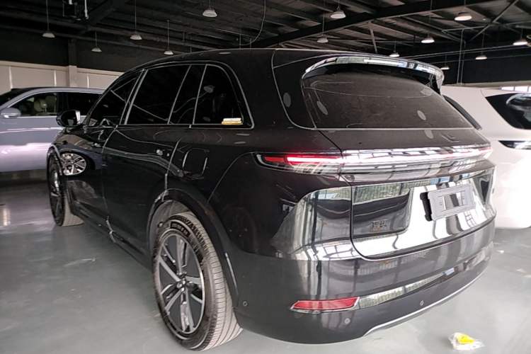 Li Auto L7 2024 — 4