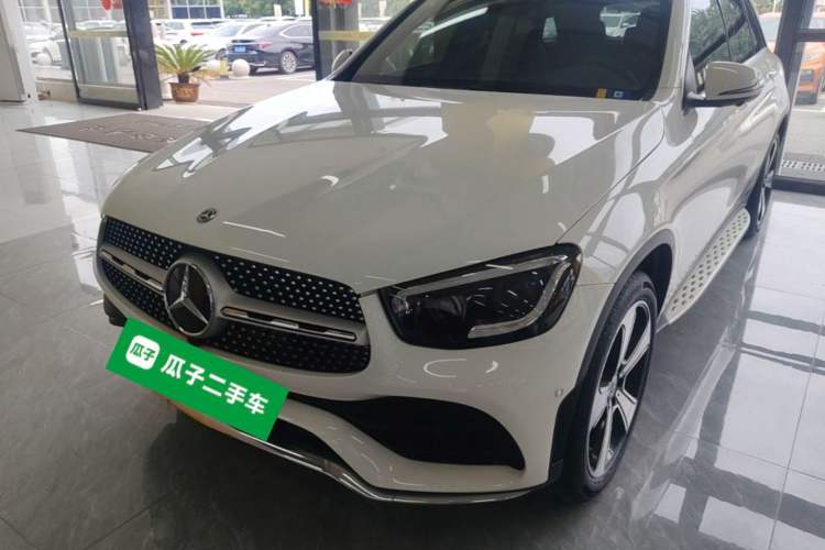 Mercedes-Benz GLC 300 L 2020 — фото 1