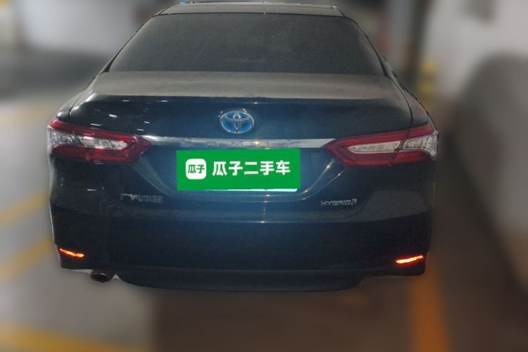 Toyota Camry 2019 — 5