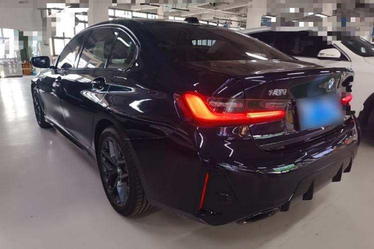 BMW 330Li 2025 — 4