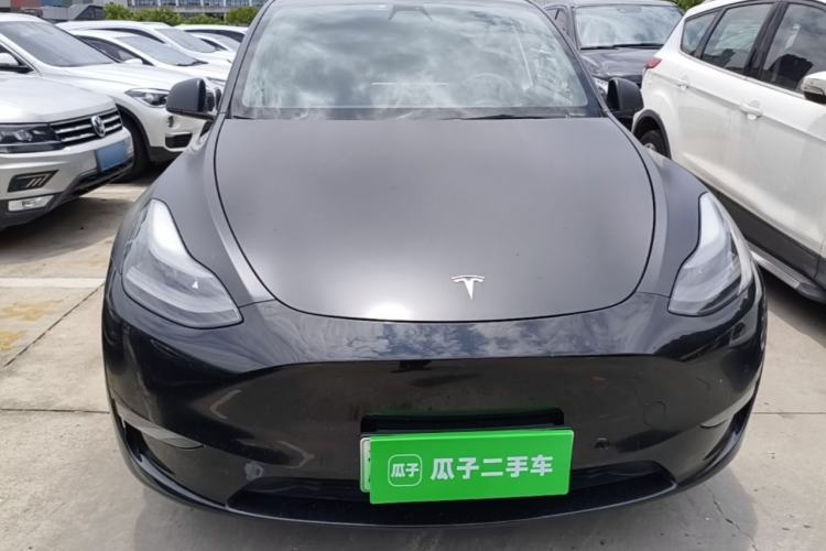 Tesla Model Y 2021 — 2