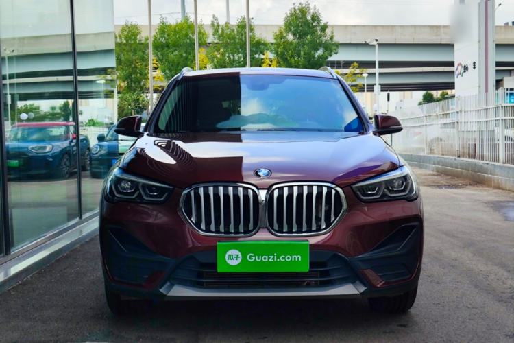 BMW X1 2021 — фото 2
