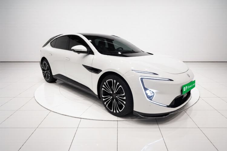 Avatr 12 2025 — фото 3