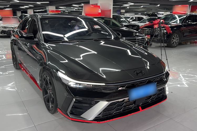 Hyundai Elantra 2023 — 2