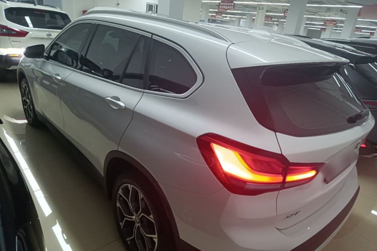 BMW X1 2022 — 4